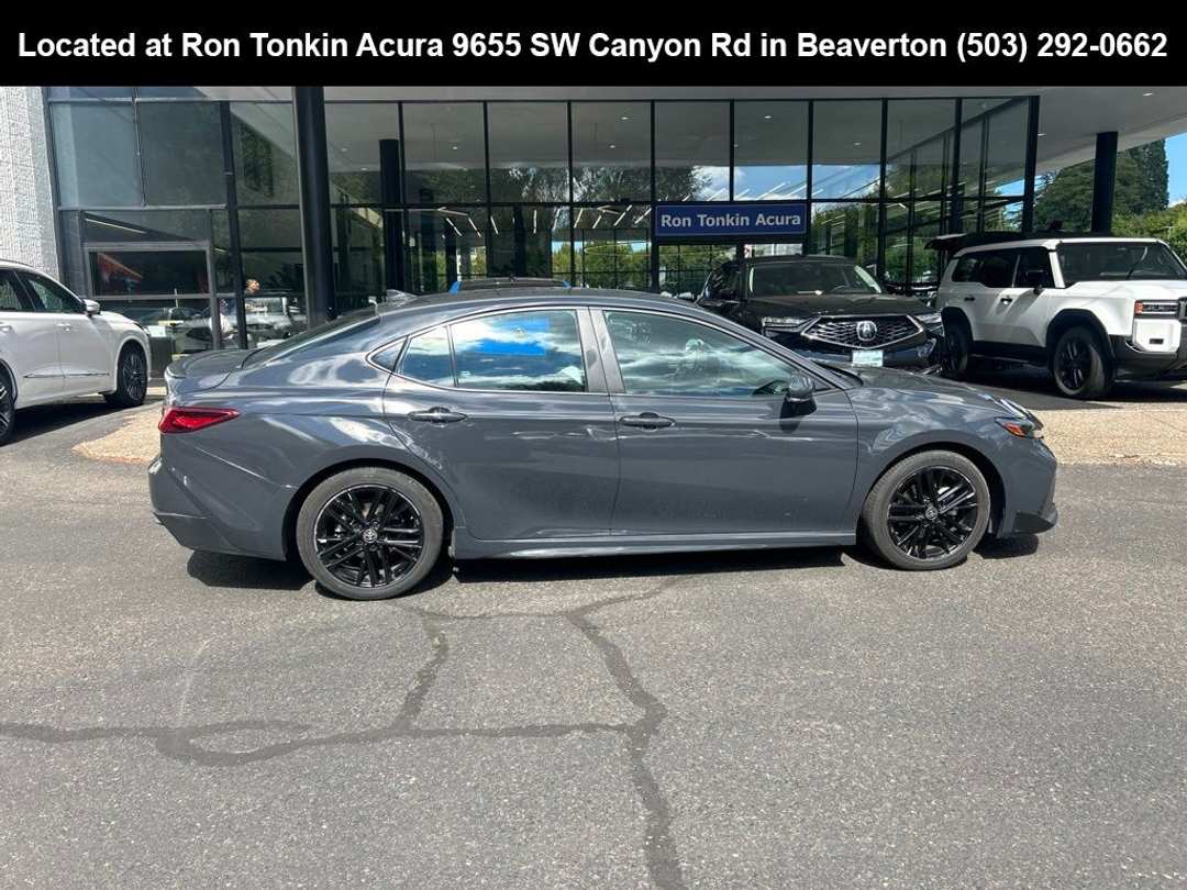 2025 Toyota Camry SE - Image 3