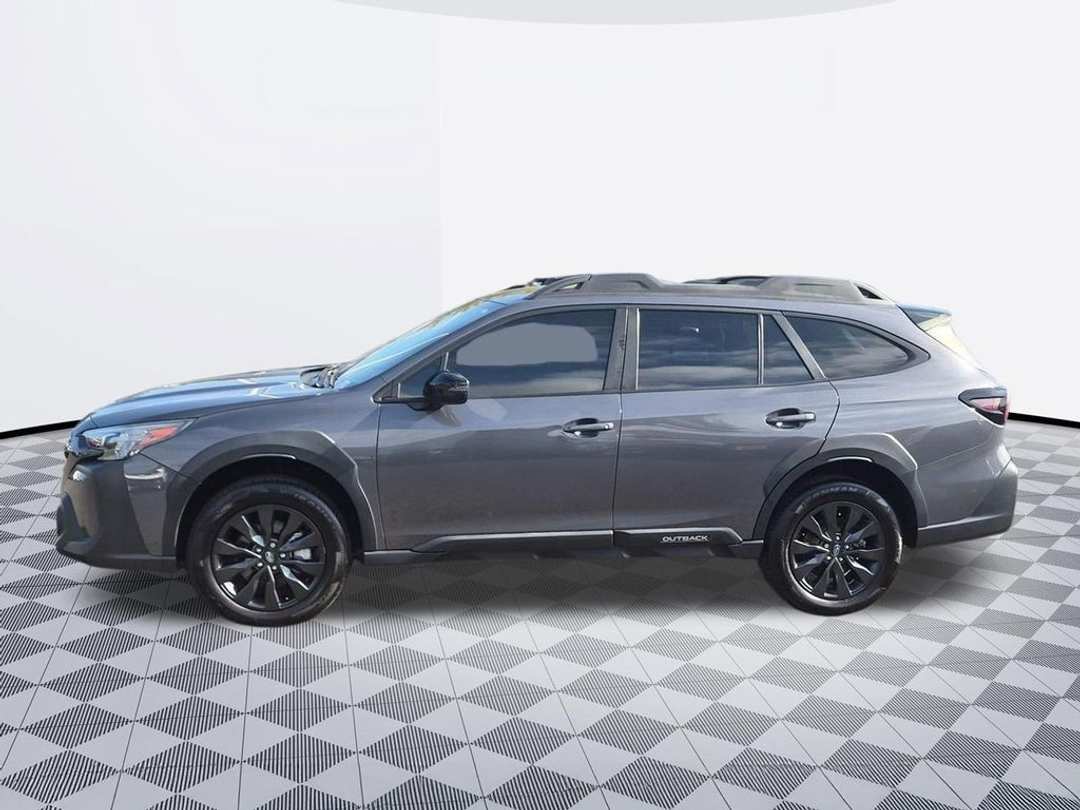 2023 Subaru Outback Onyx Edition - Image 2