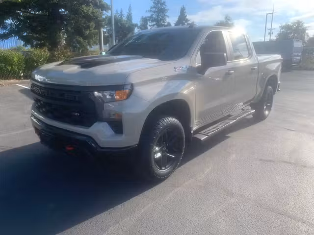 2022 Chevrolet Silverado 1500 Custom Trail Boss