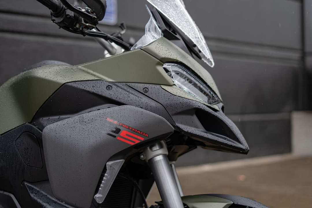 2025 Ducati Mts V2S - Image 3