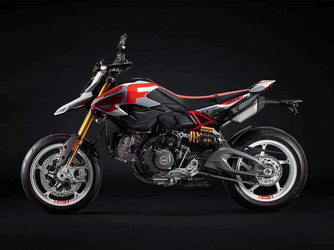 2026 Ducati Hypermotard V2 Sp - Image 2