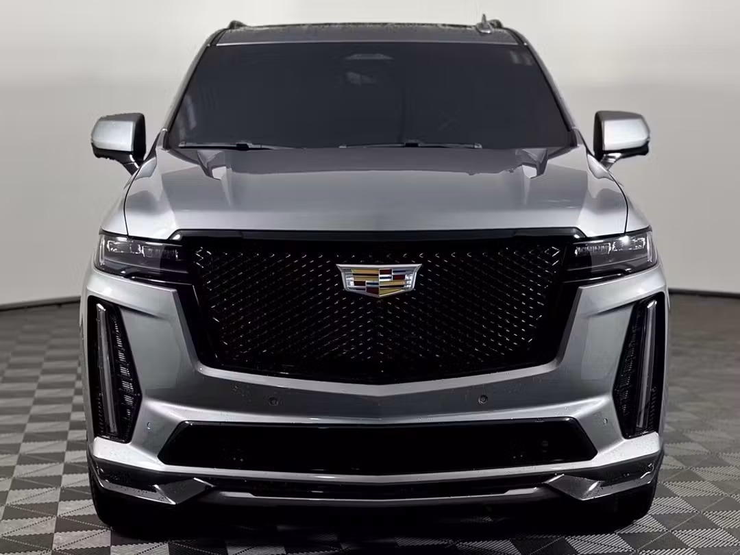 2023 Cadillac Escalade VSeries - Image 2