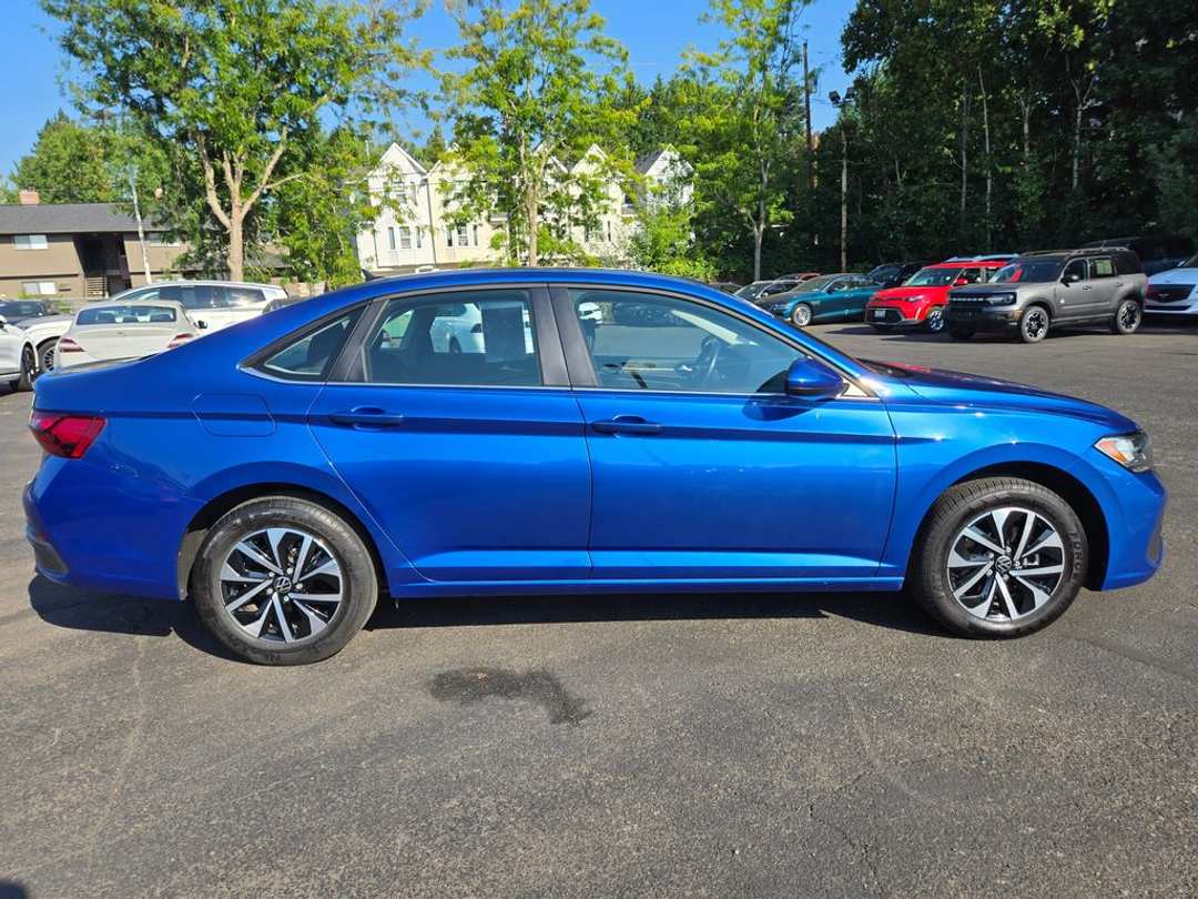 2024 Volkswagen Jetta 1.5T S - Image 2