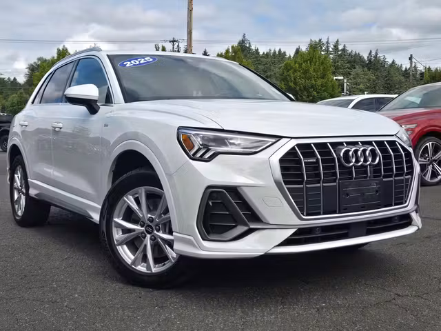 2025 Audi Q3 Premium