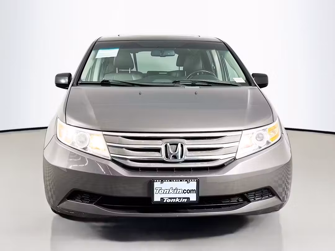 2011 Honda Odyssey EXL - Image 2
