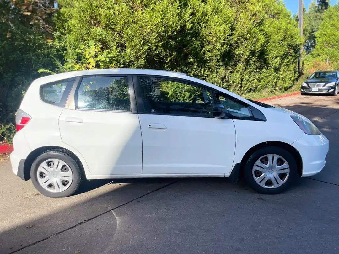2010 Honda Fit Base - Image 3