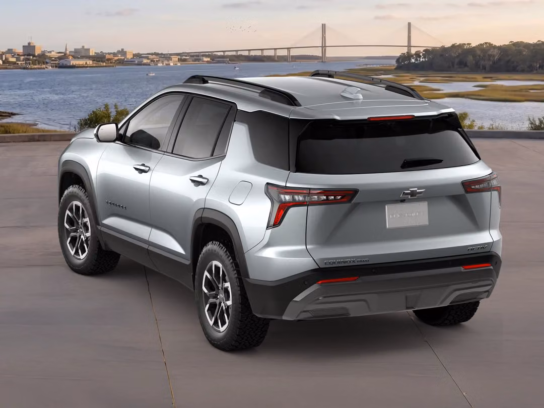 2027 Chevrolet Equinox ACTIV - Image 2