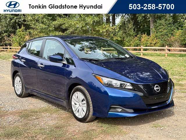 2025 Nissan LEAF S