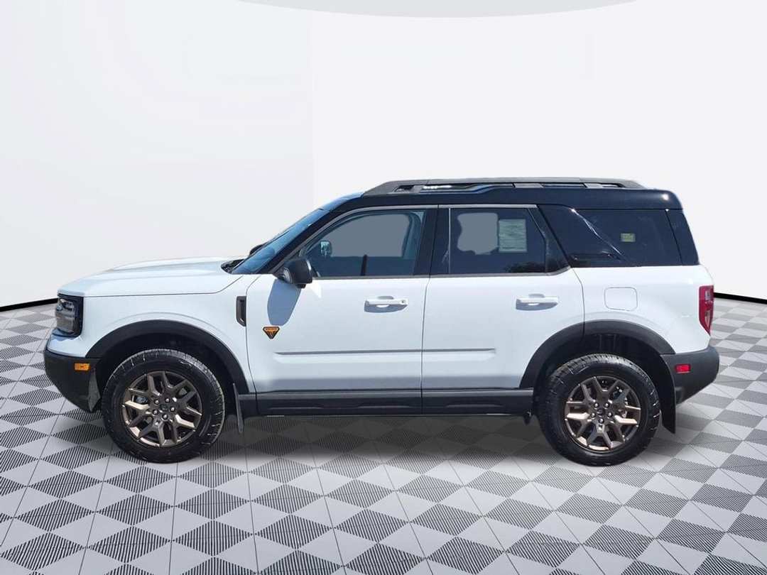 2026 Ford Bronco Sport Badlands - Image 2