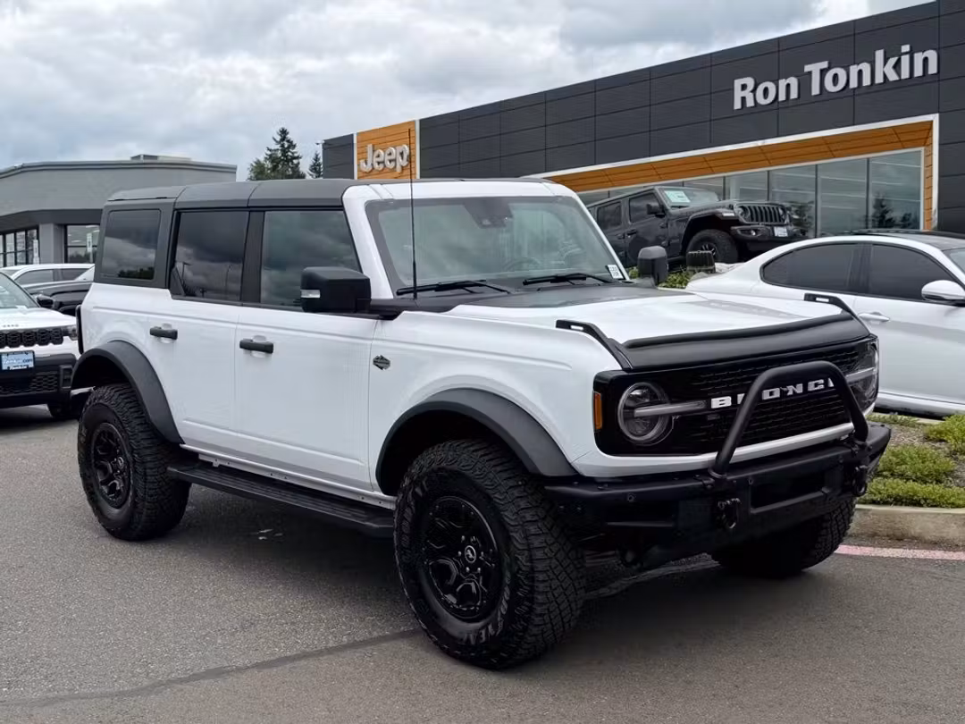 2024 Ford Bronco Wildtrak - Image 2