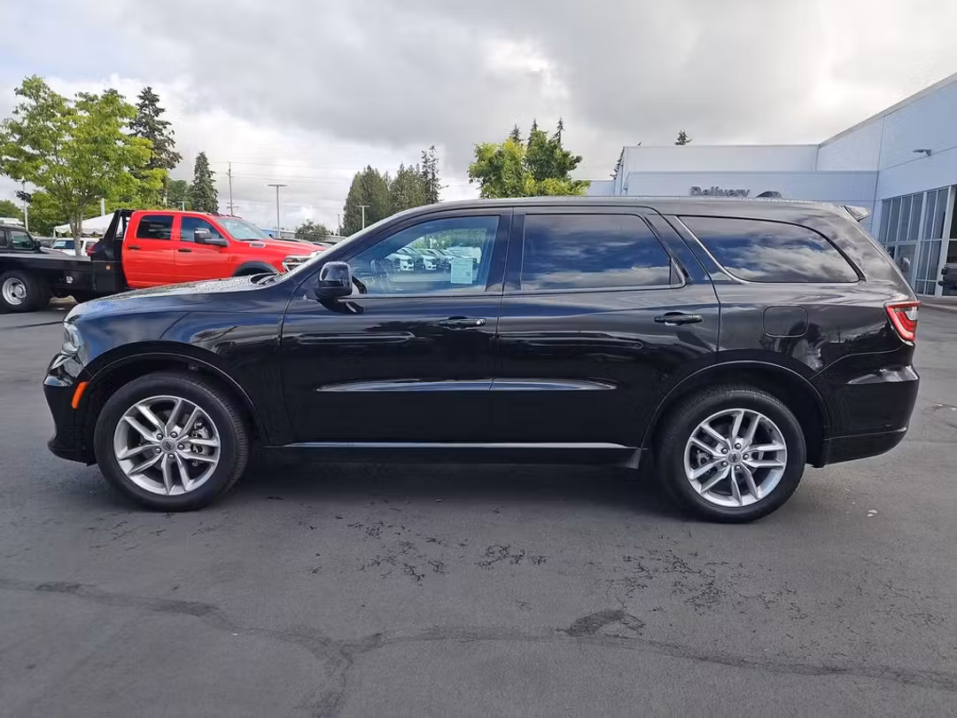2023 Dodge Durango GT - Image 3