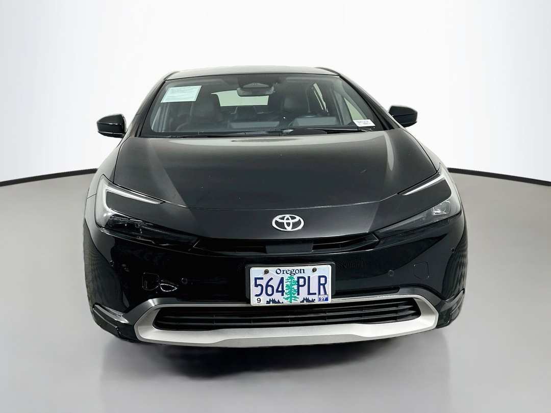 2023 Toyota Prius Prime XSE - Image 2