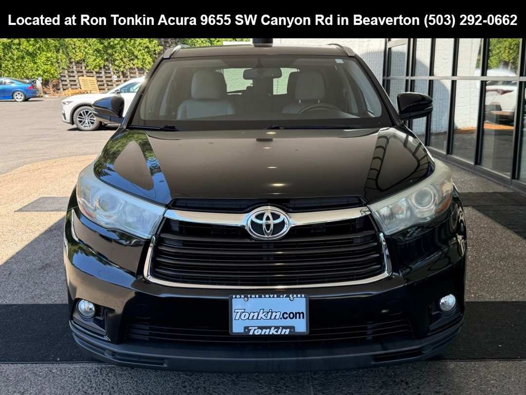 2016 Toyota Highlander XLE V6 - Image 3