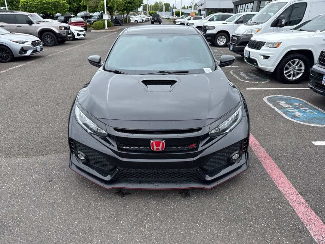 2019 Honda Civic Type R Touring - Image 2