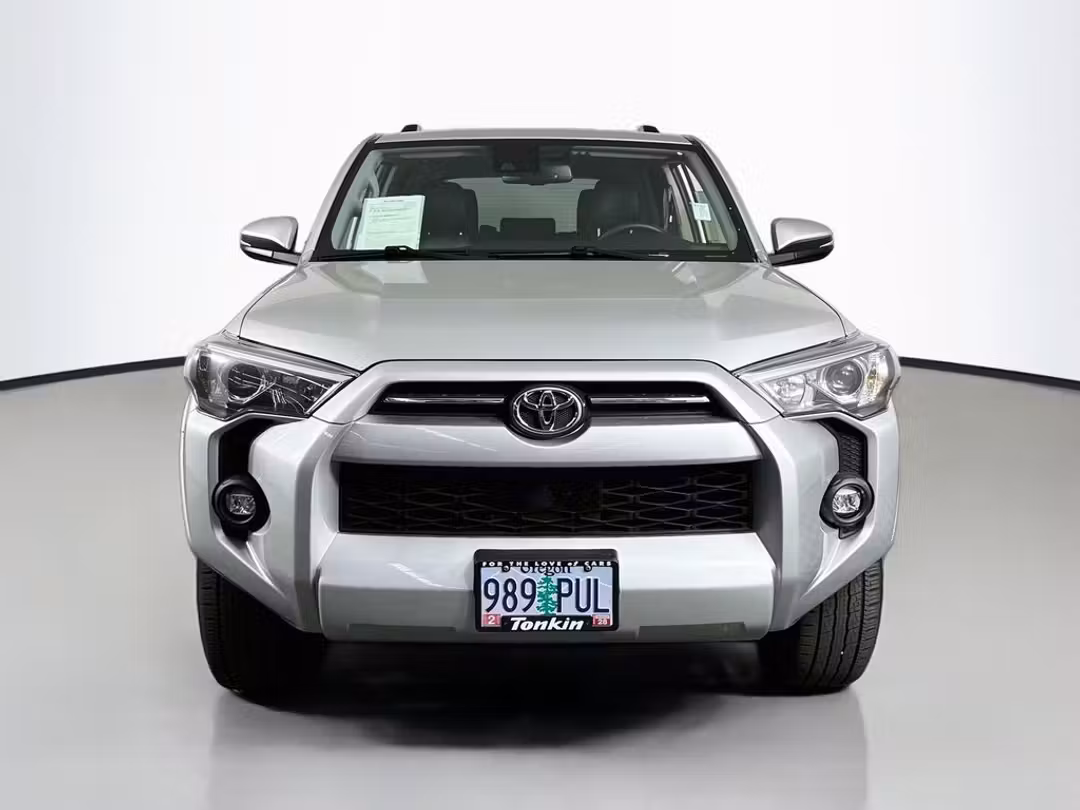 2022 Toyota 4Runner SR5 Premium - Image 3