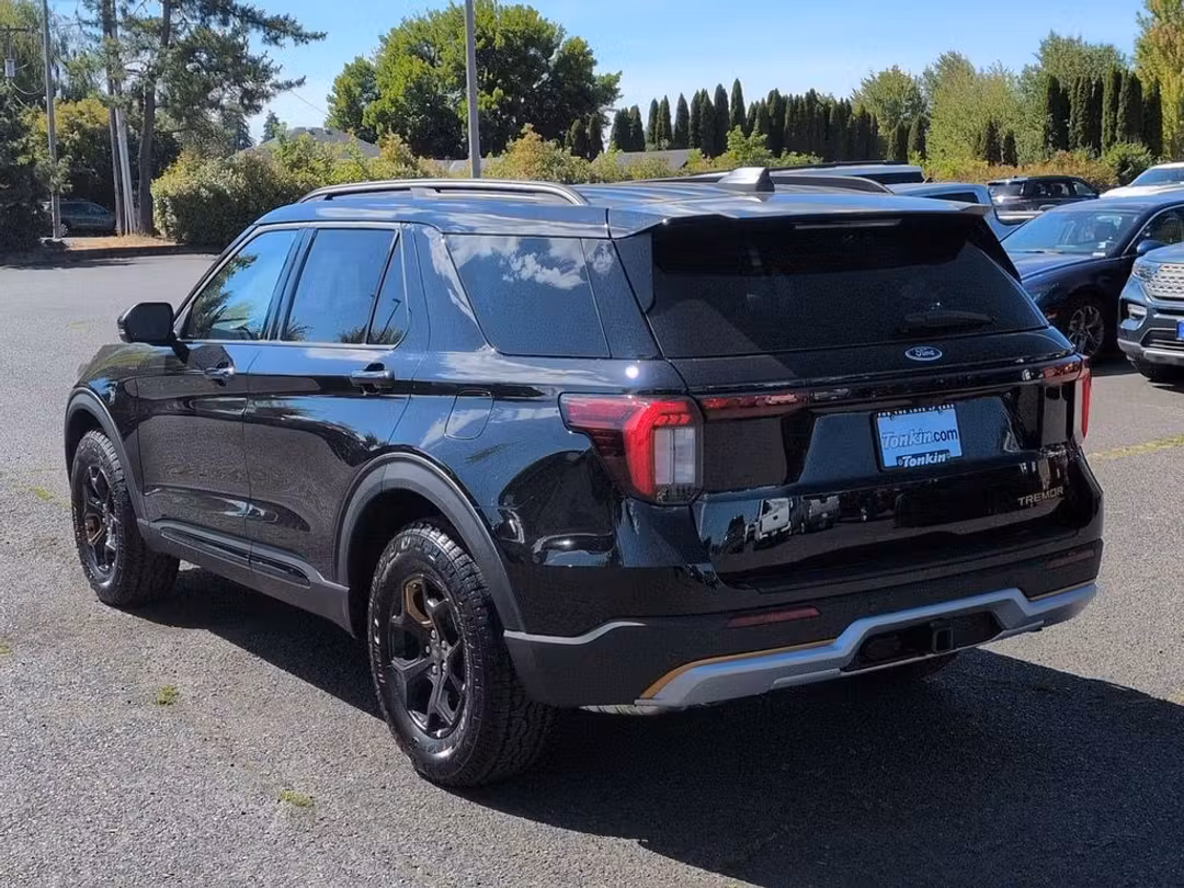2026 Ford Explorer Tremor - Image 3