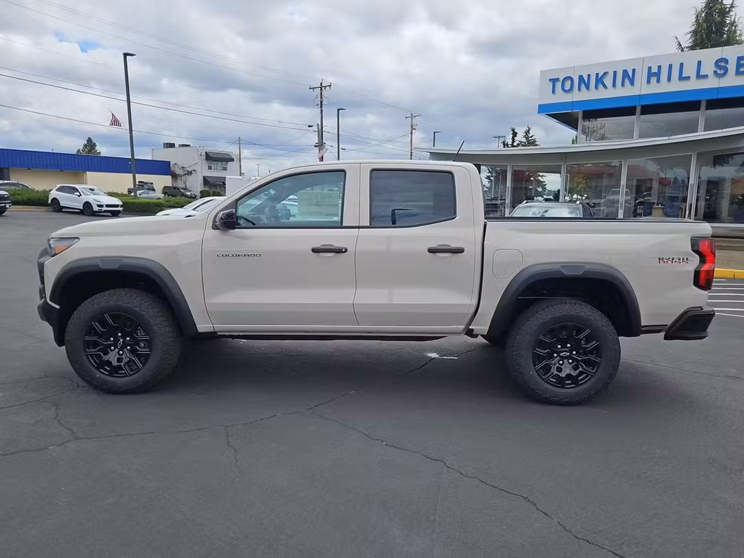 2026 Chevrolet Colorado Trail Boss - Image 3