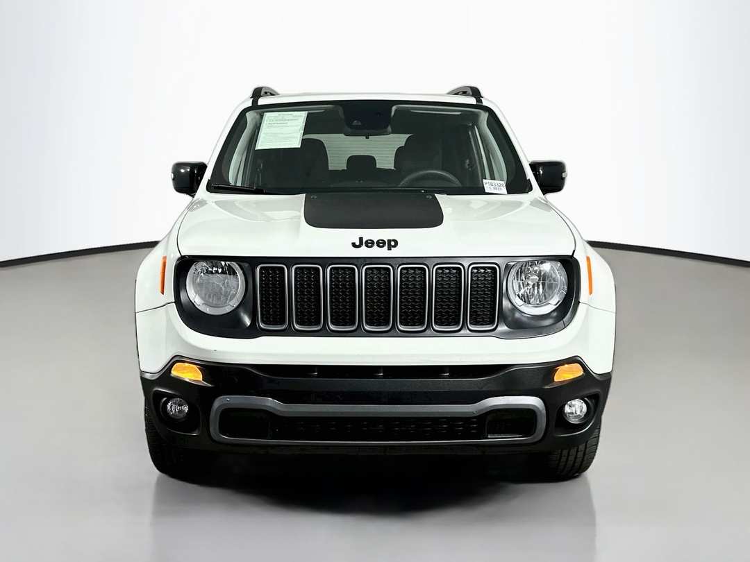 2023 Jeep Renegade Latitude - Image 2