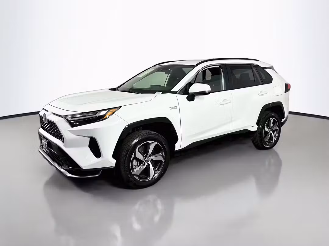 2023 Toyota Rav4 Prime SE - Image 3