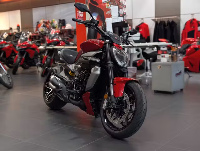 2026 Ducati Xdiavel V4