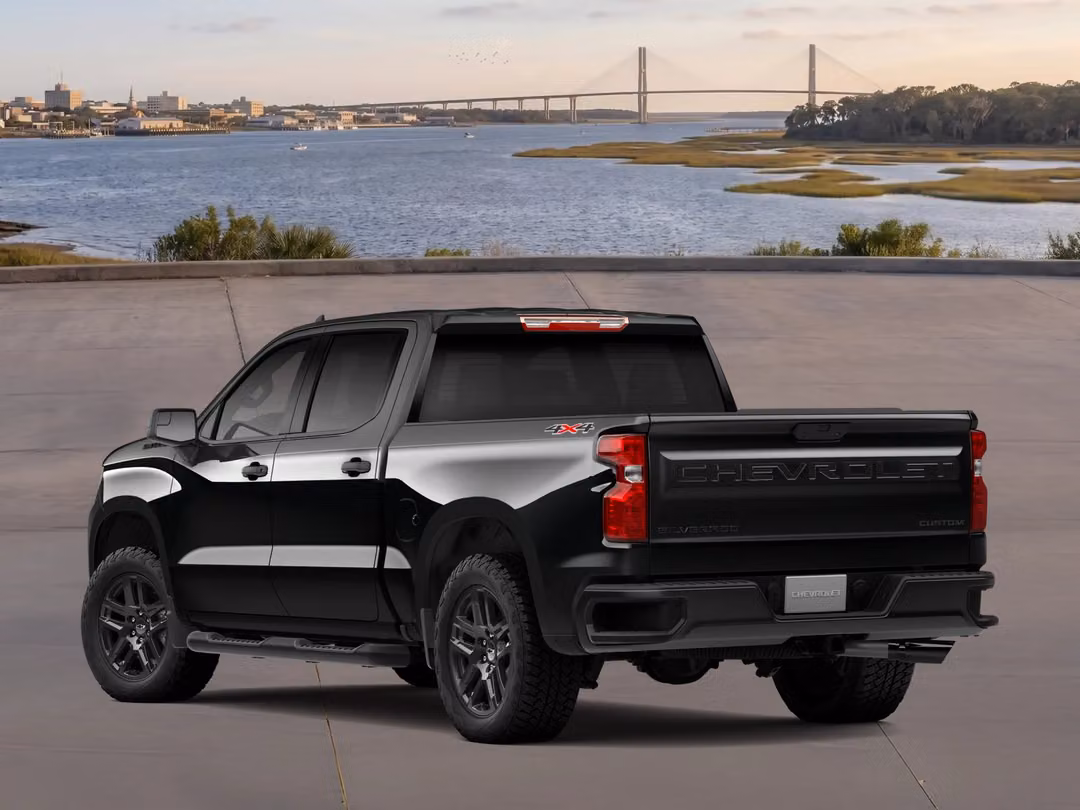 2026 Chevrolet Silverado 1500 Custom - Image 2