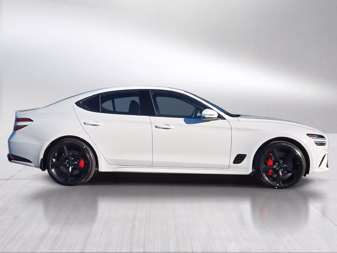 2027 Genesis G70 2.5T - Image 3