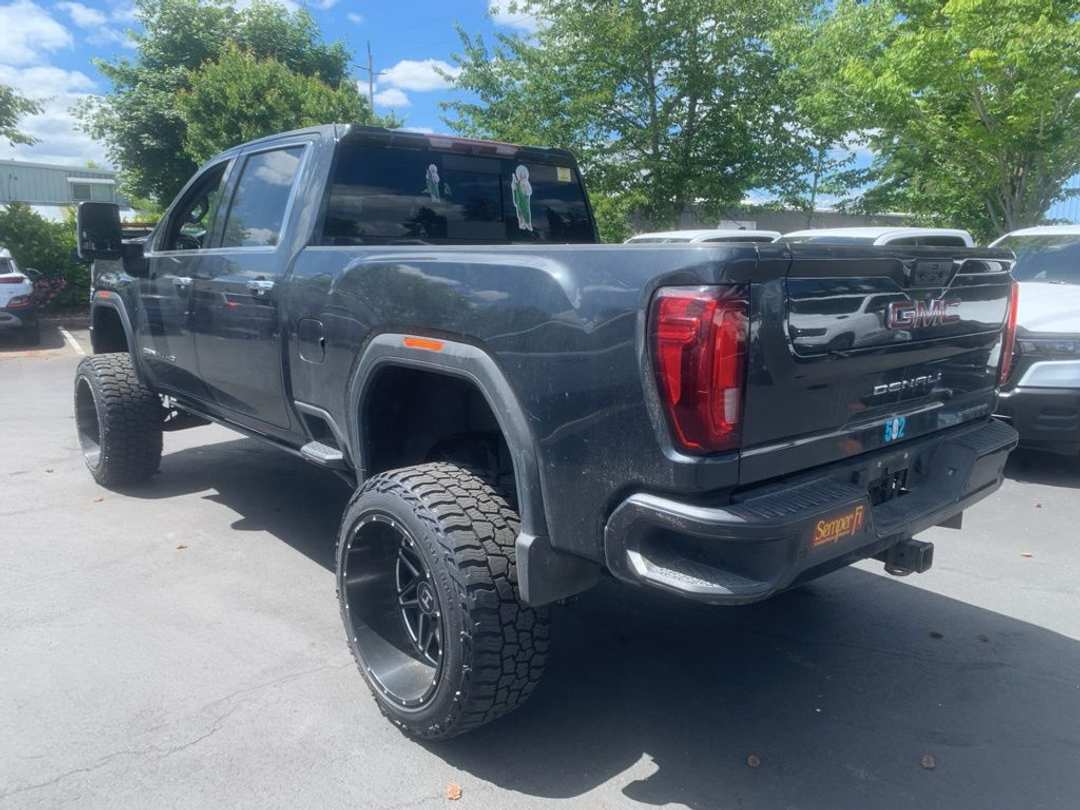 2022 GMC Sierra 3500Hd Denali - Image 2