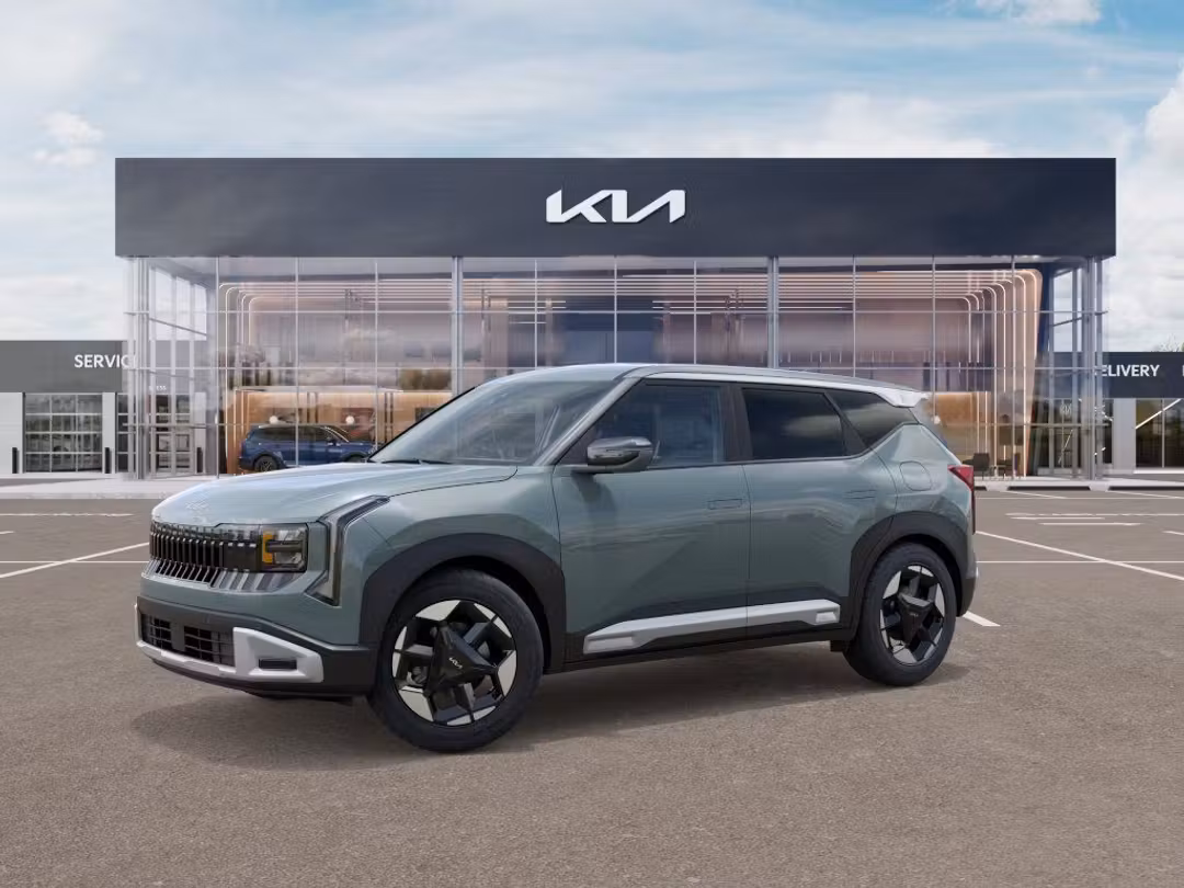 2027 Kia Seltos S - Image 3