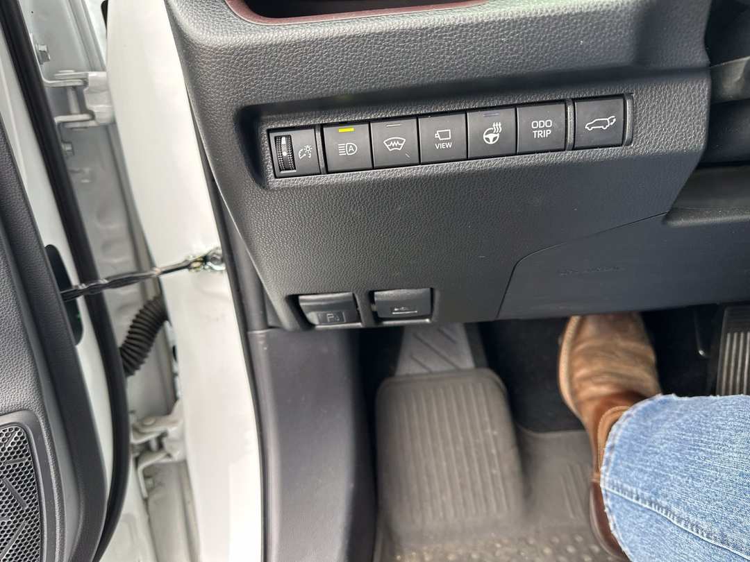 2025 Toyota Rav4 Limited - Image 3
