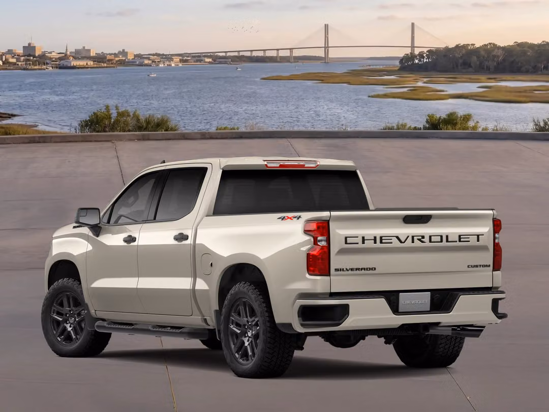 2026 Chevrolet Silverado 1500 Custom - Image 2