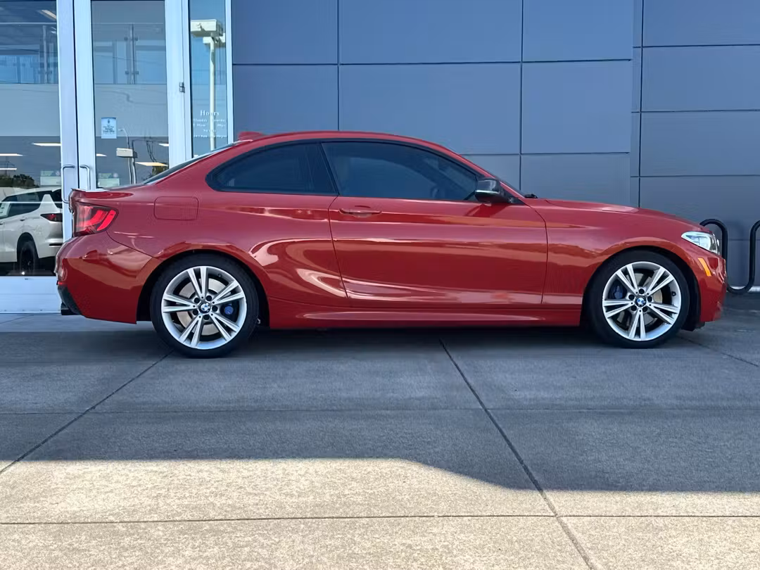 2015 BMW 2 Series M235i - Image 2