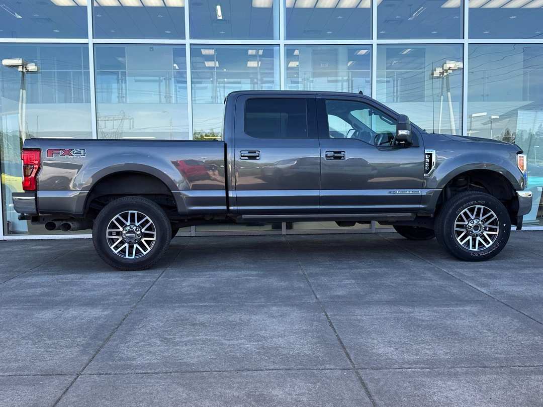 2019 Ford F-350Sd - Image 2