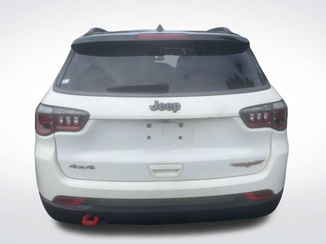 2019 Jeep Compass Trailhawk - Image 3