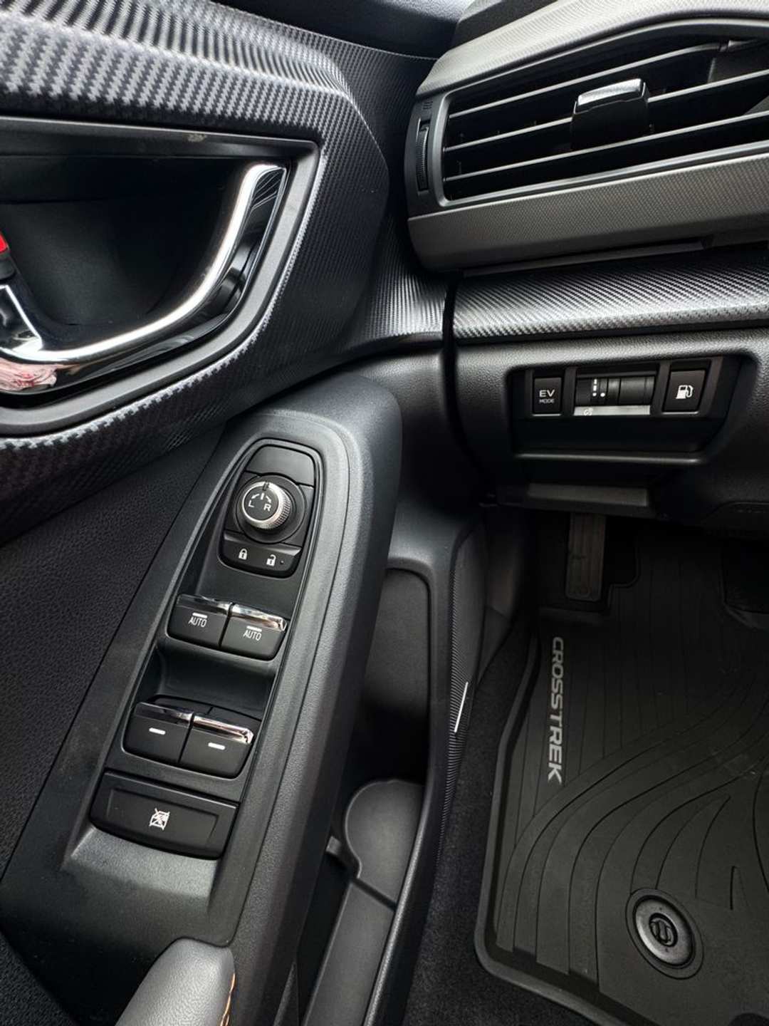 2026 Subaru Crosstrek Limited - Photo 14