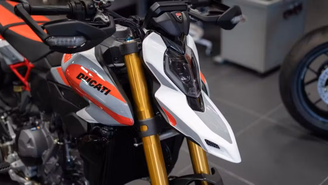 2027 Ducati Hypermotard V2 Sp - Image 2
