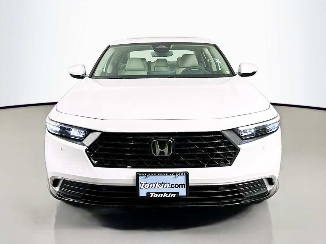 2026 Honda Accord Hybrid Touring - Image 2
