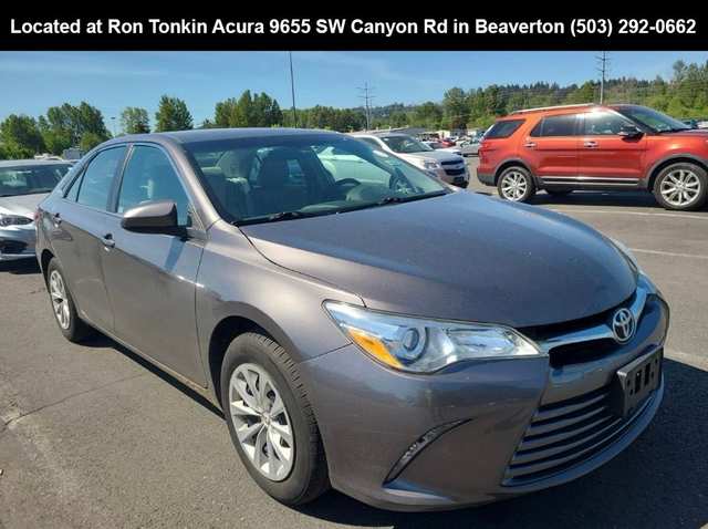 2016 Toyota Camry LE