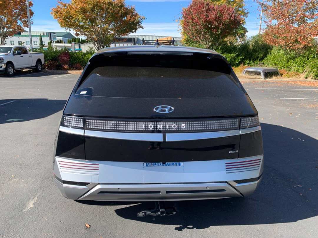 2023 Hyundai Ioniq 5 Limited - Image 3