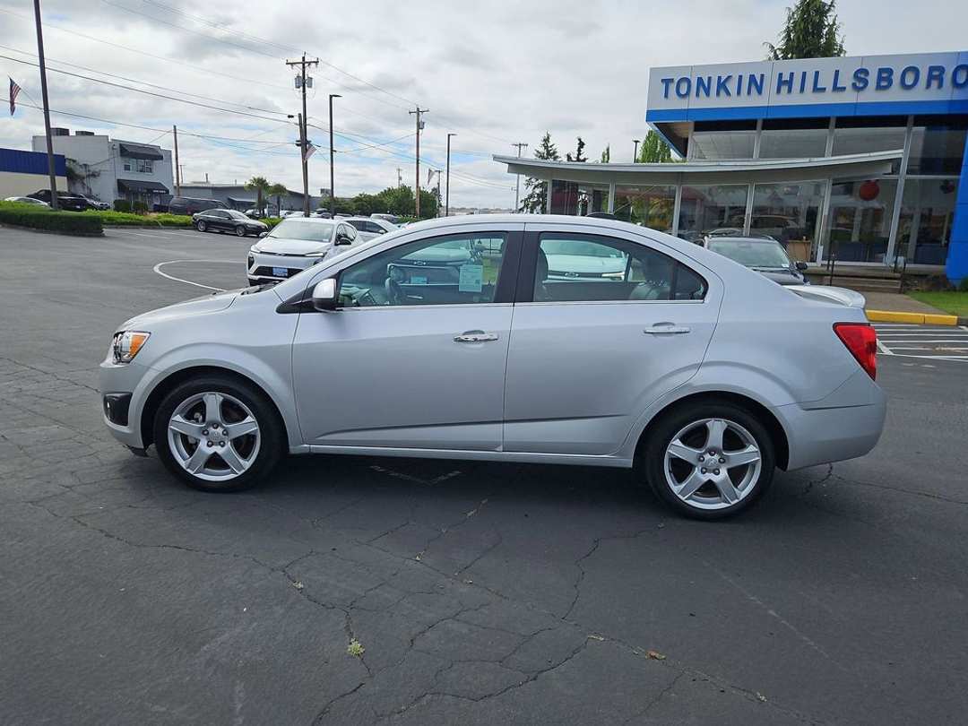 2015 Chevrolet Sonic LTZ - Image 3