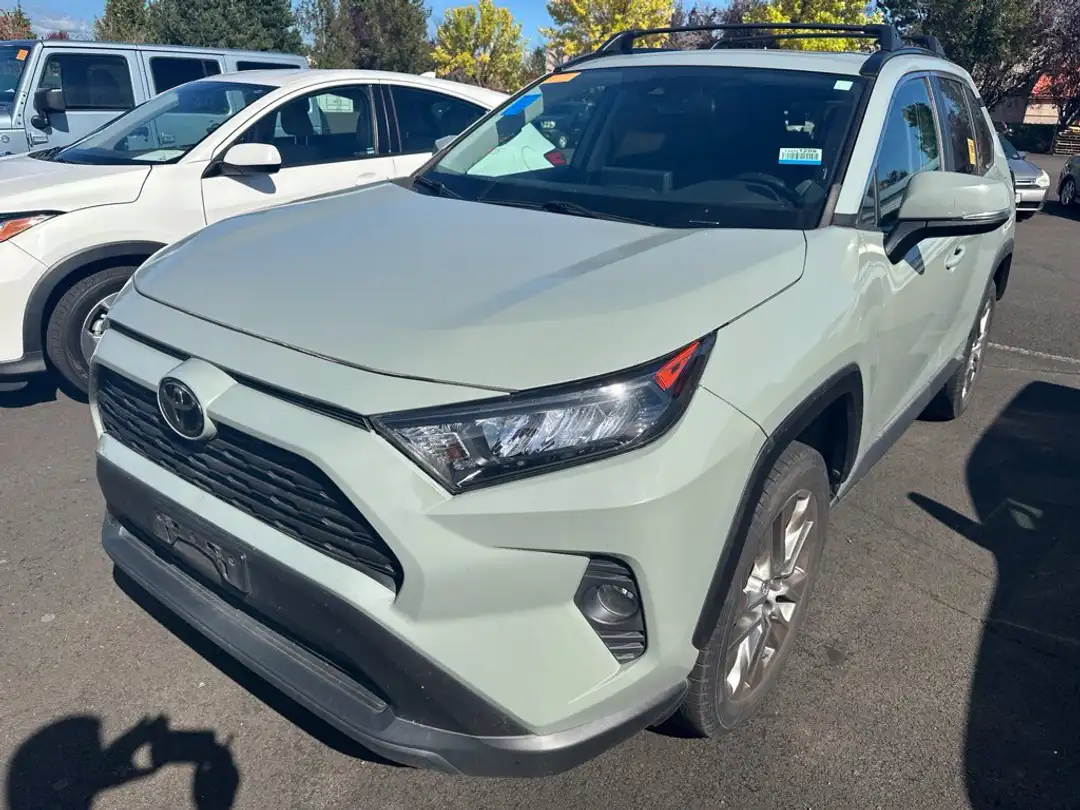 2019 Toyota Rav4 XLE Premium - Image 2