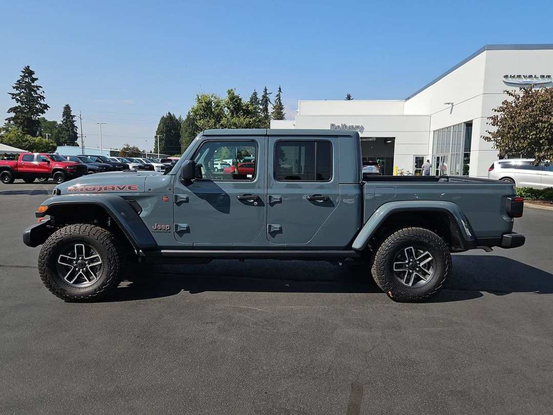 2026 Jeep Gladiator Mojave - Image 3