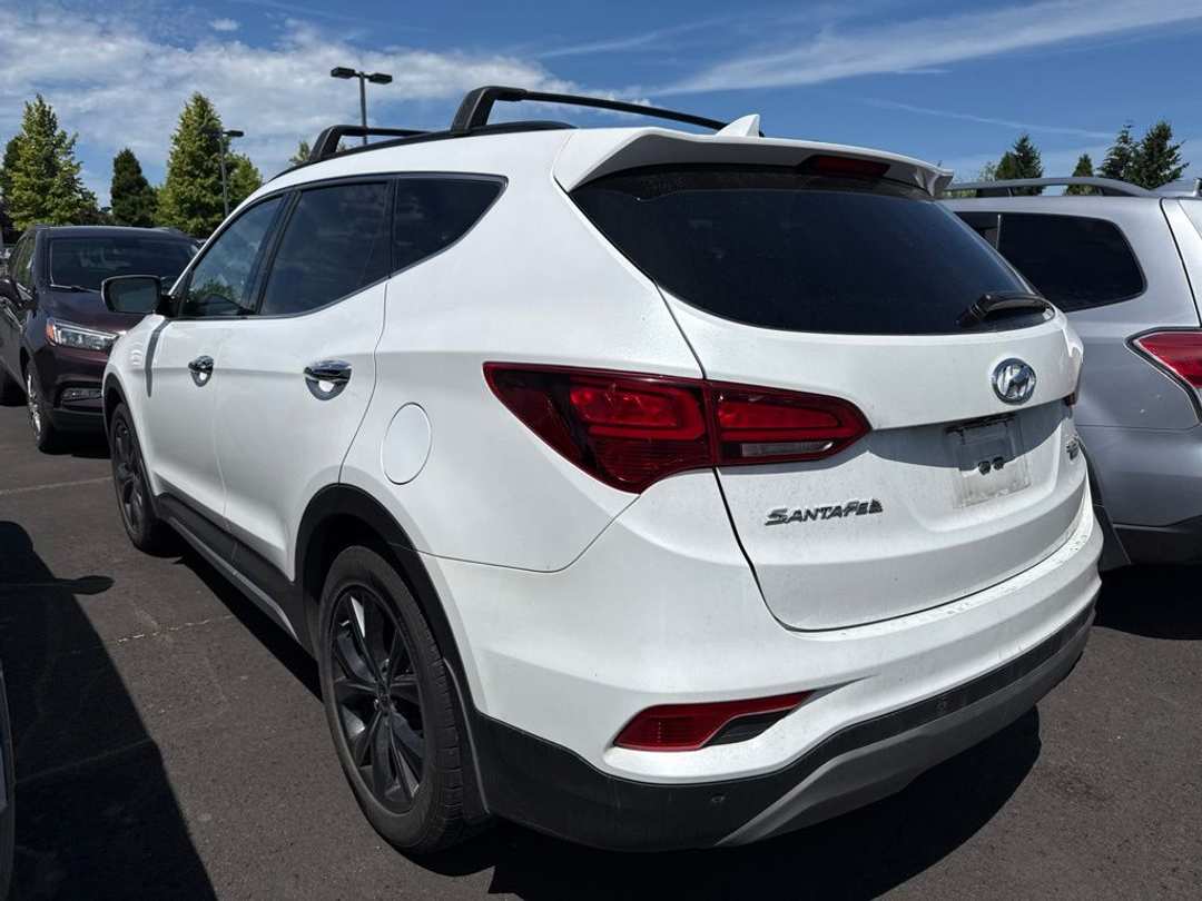2018 Hyundai Santa Fe Sport 2.0T Ultimate - Image 3