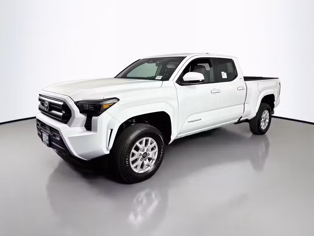 2026 Toyota Tacoma SR5 - Image 3