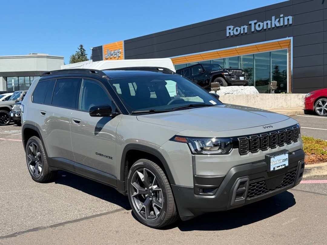 2026 Jeep Cherokee Overland - Image 2