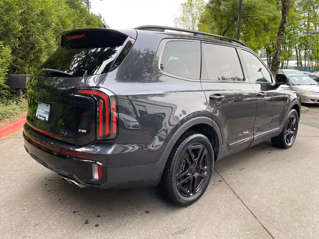 2025 Kia Telluride EX XLine - Image 2