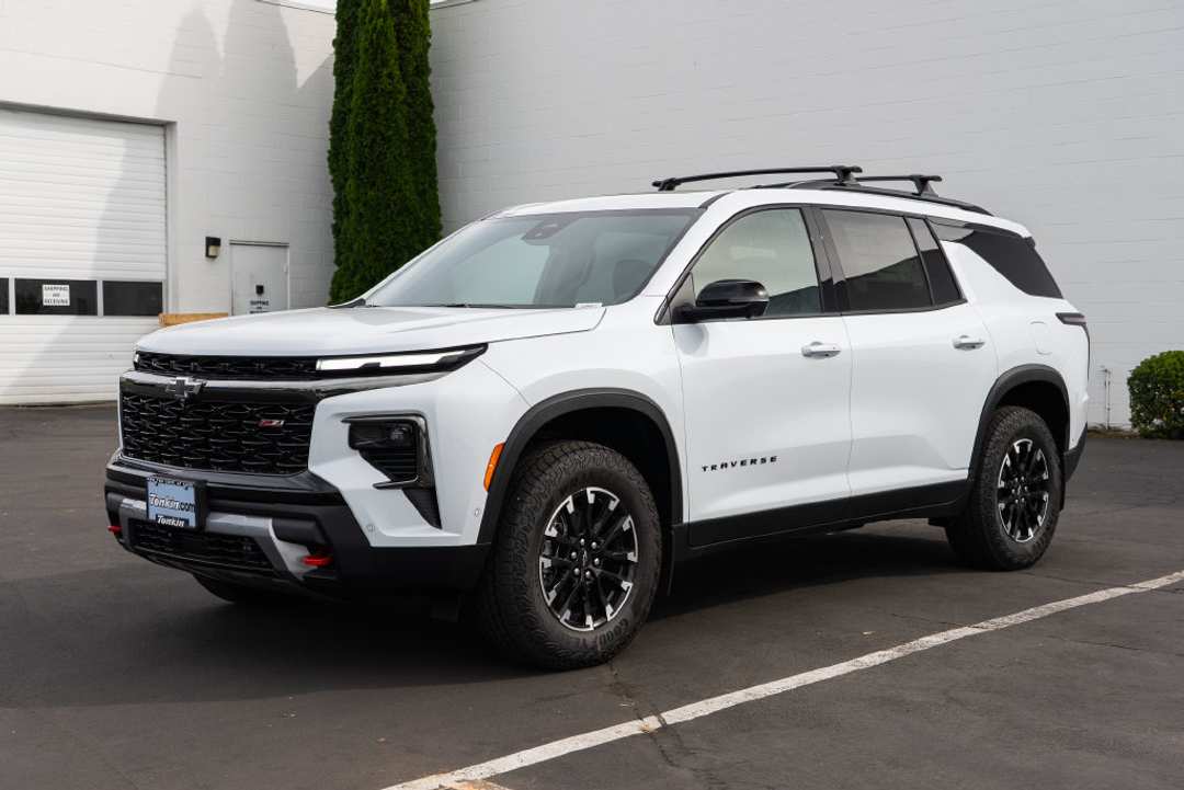 2026 Chevrolet Traverse Z71 - Image 3