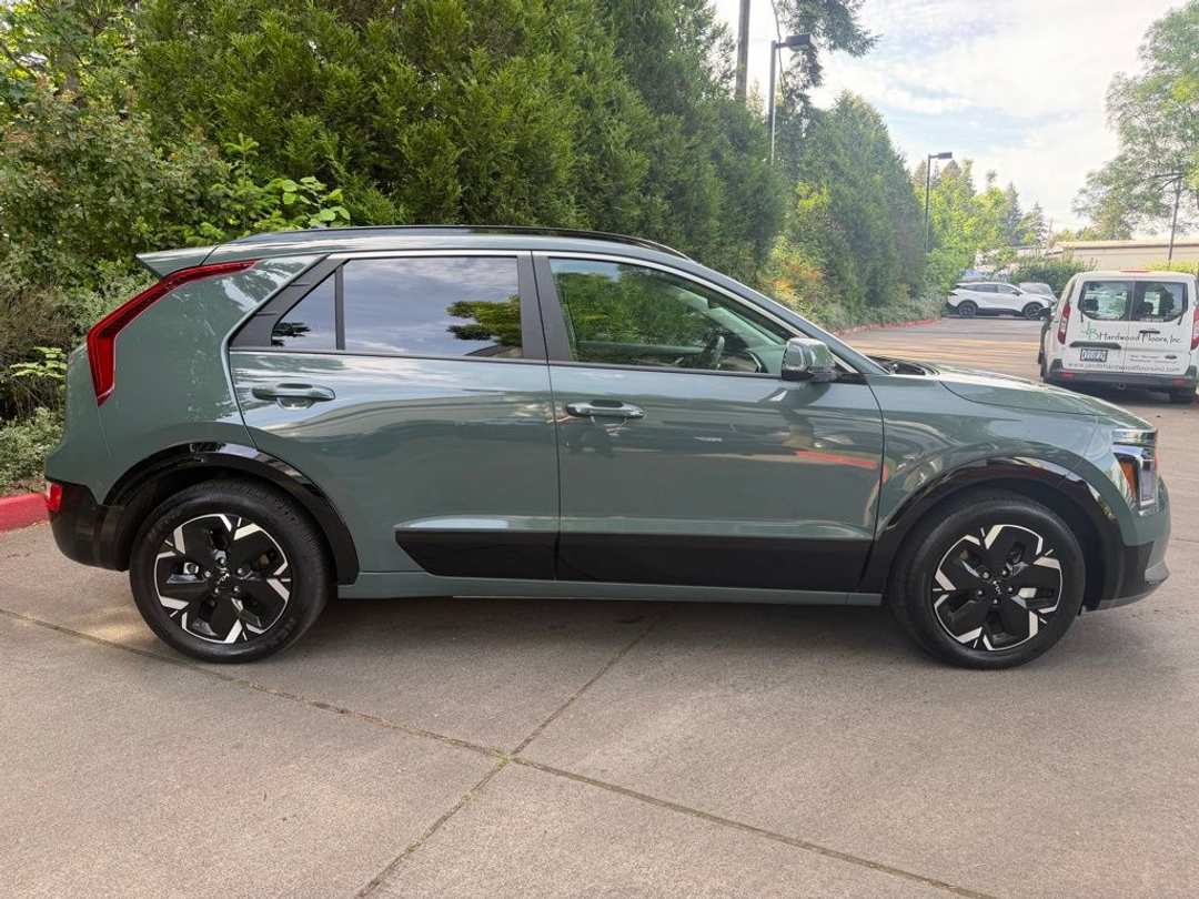2024 Kia Niro Ev Wind - Image 2