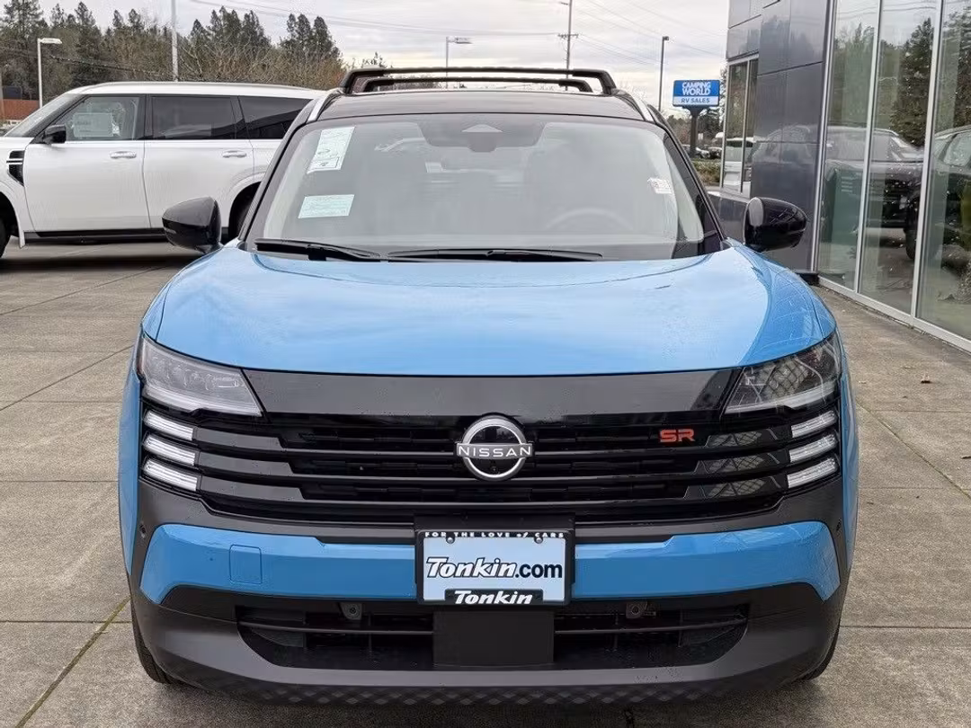 2026 Nissan Kicks SR - Image 3