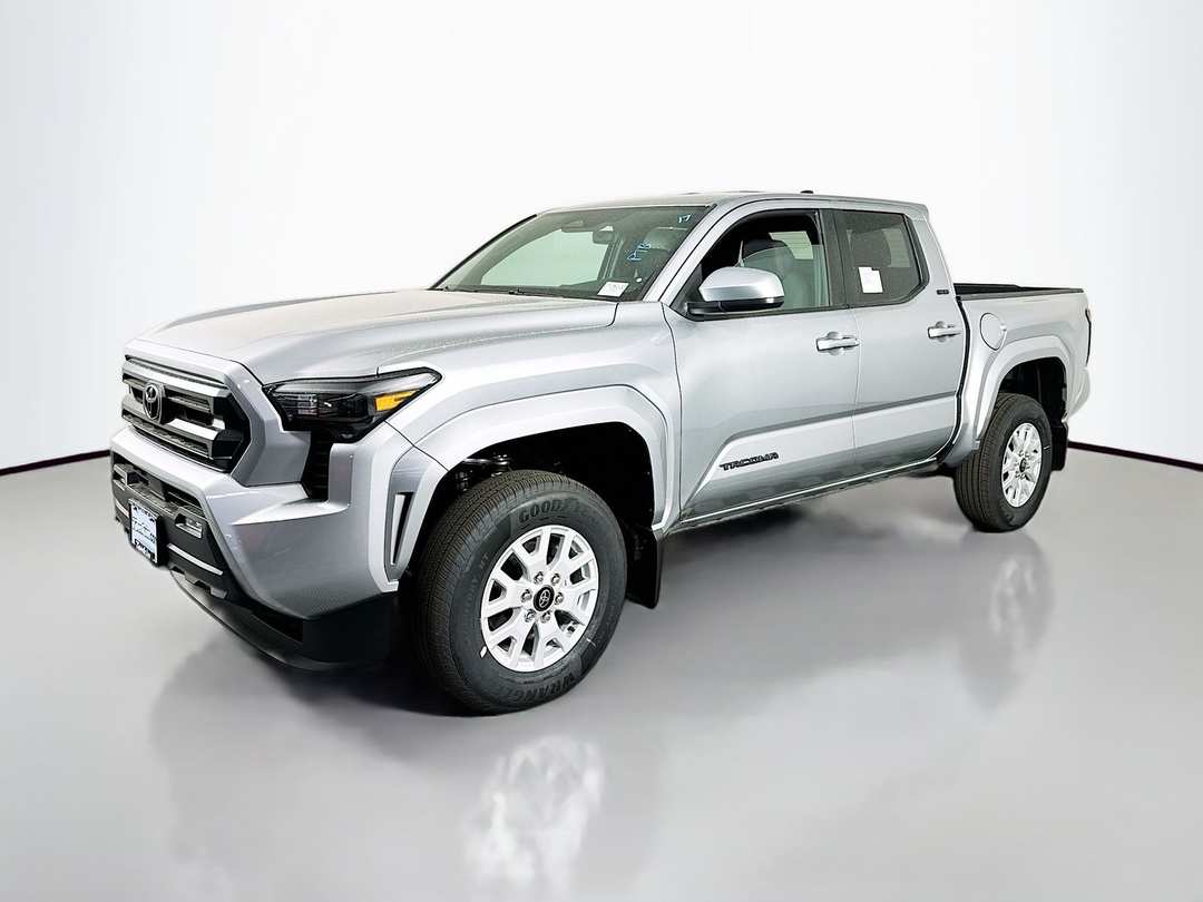 2026 Toyota Tacoma SR5 - Image 3