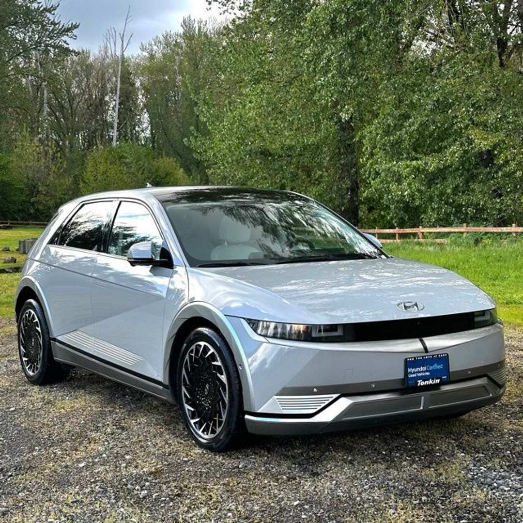 2023 Hyundai Ioniq 5 Limited - Image 3